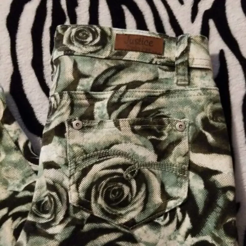 Justice premium girls green and black rose‎ jeggings size 12